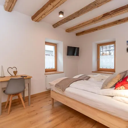 Ciesa Dela Maestra Apartment *